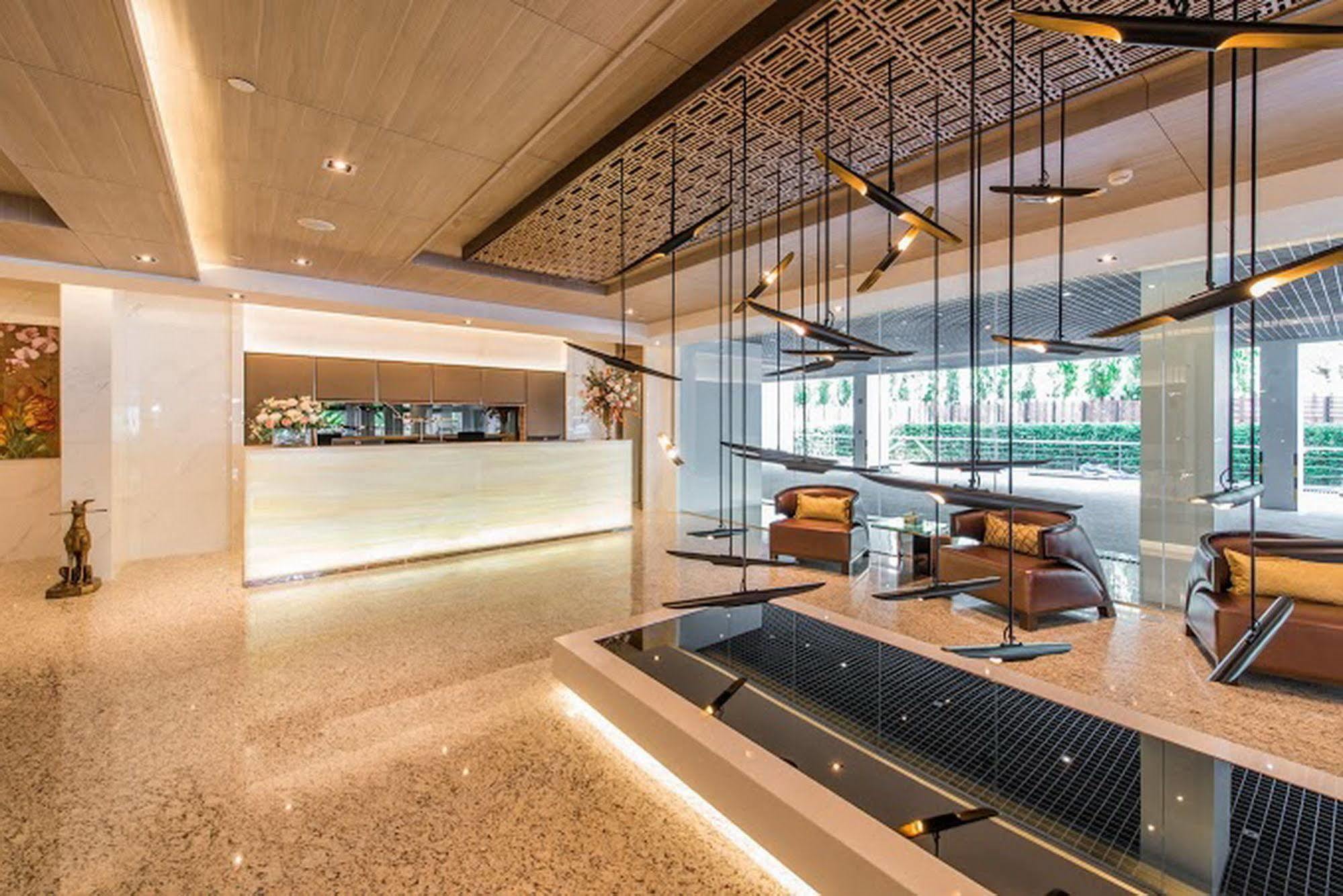 Qiss Residence By Bliston Bangkok Exterior photo