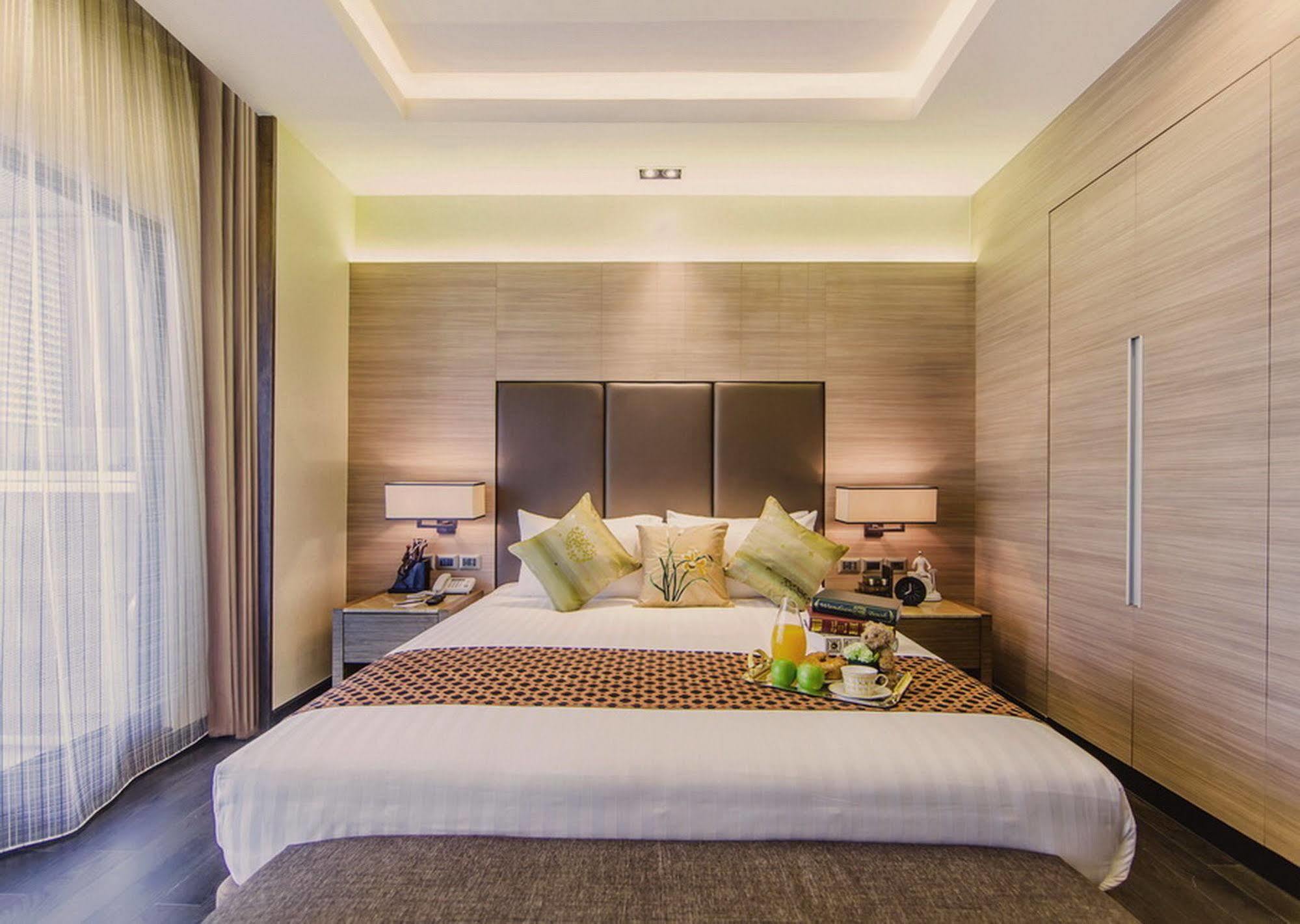 Qiss Residence By Bliston Bangkok Exterior photo