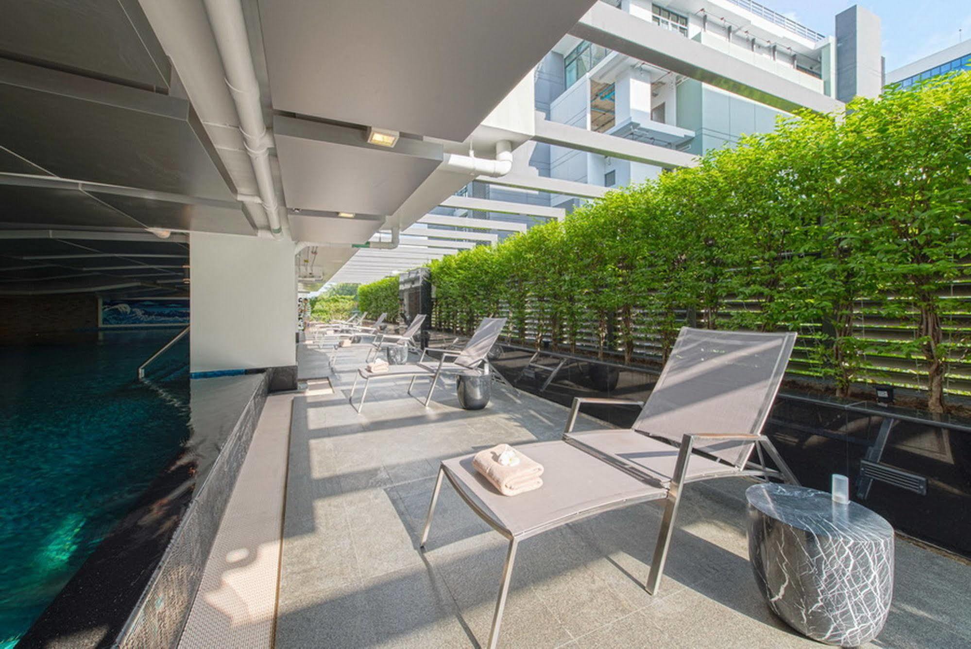 Qiss Residence By Bliston Bangkok Exterior photo